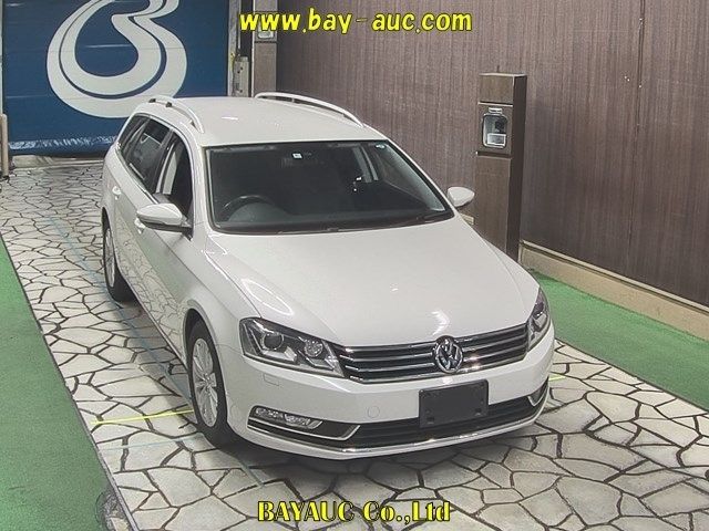 15050 Volkswagen Passat variant 3CCAX 2012 г. (BAYAUC)